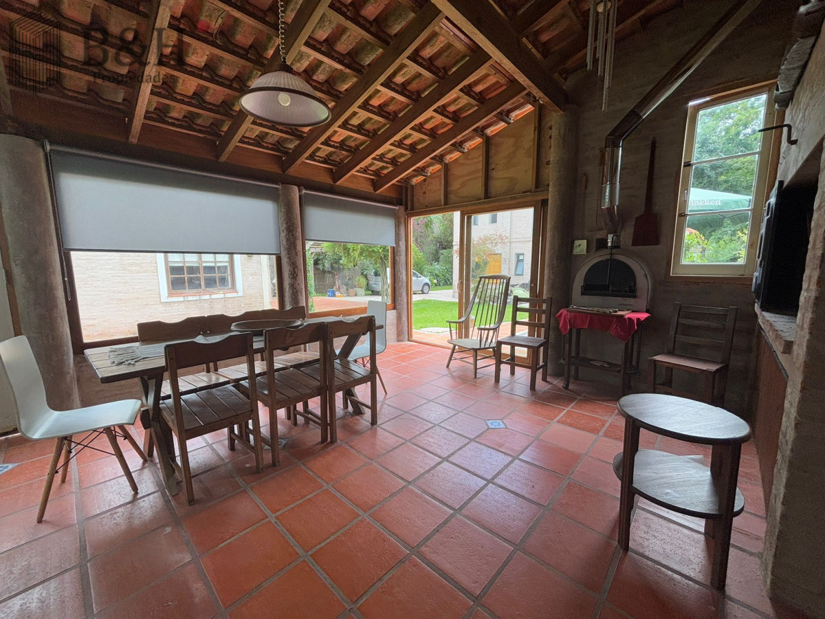 Casa ID.4024 - Casa de 2 dormitorios y medio en alquiler temporal, Pinares Parada 32 Mansa