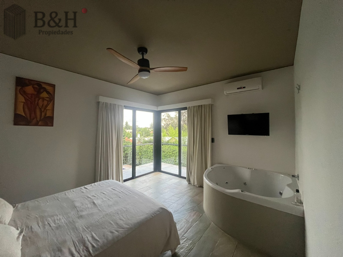 Casa ID.3933 - Casa de 4 dormitorio - Maldonado 