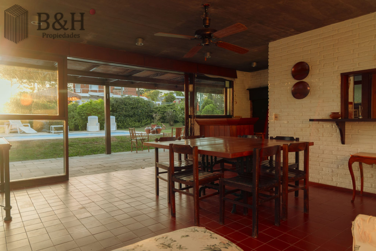 Casa ID.5024 - Casa de 3 dormitorios en Alquiler Anual - Punta del Este 