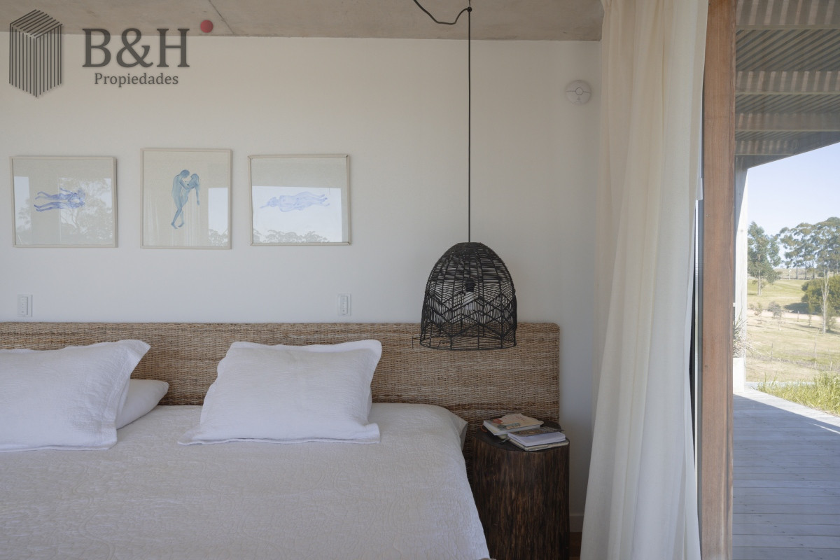 Casa ID.3276 - Hermosa casa en el Quijote- 3 dormitorios + dependencia de servicio con baño. DISPONIBLE EN ALQUILER ANUAL A PARTIR DE MARZO 2025