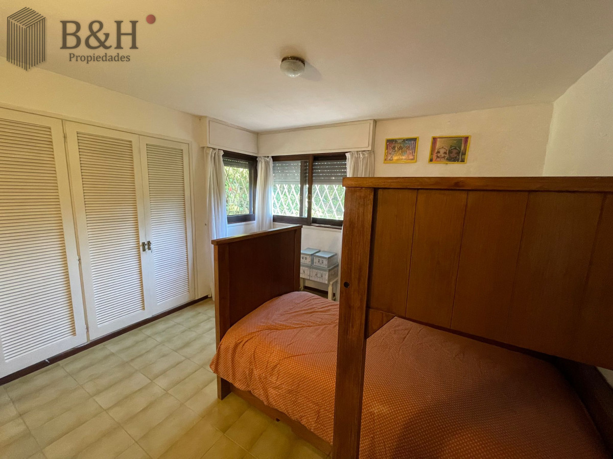Casa ID.1493 - ALQUILER CASA DE 4 DORMITORIOS PUNTA DEL ESTE CON PISCINA CLIMATIZADA
