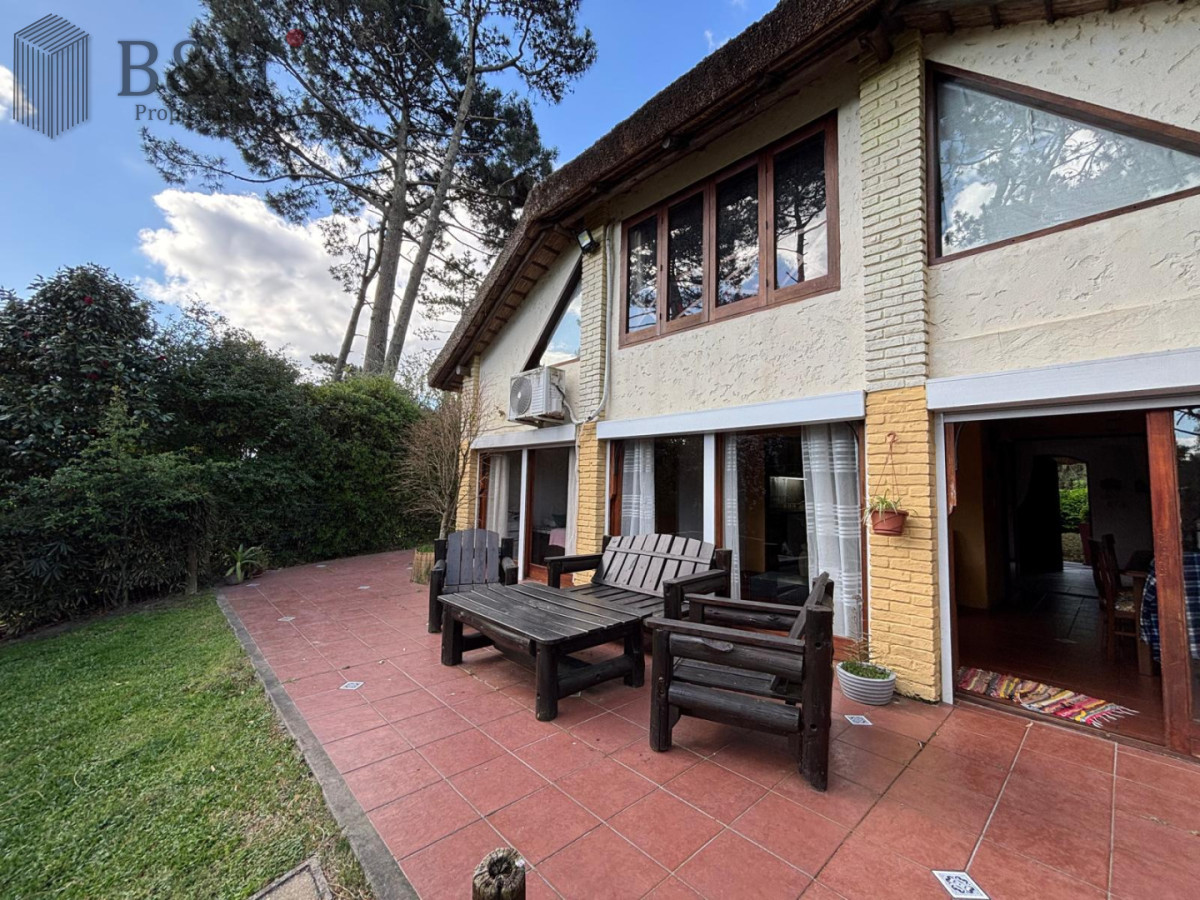 Casa ID.5716 - VENTA CASA EN PINARES PUNTA DEL ESTE