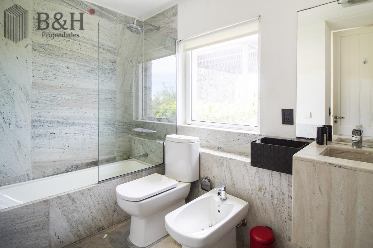 Casa ID.2882 - Excelente Casa en Jose Ignacio en Alquiler Temporal en Barrio Privado