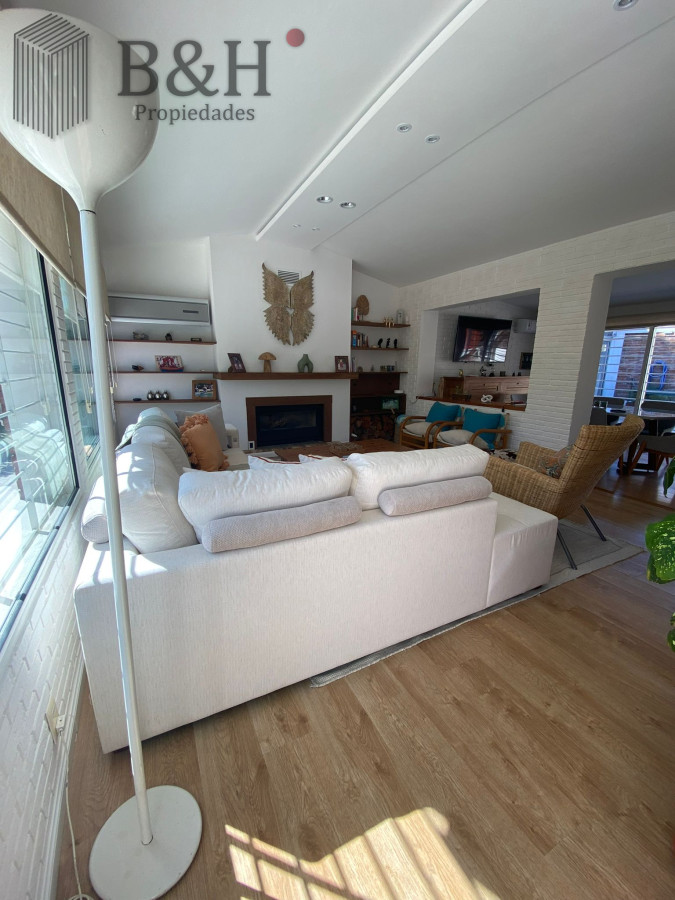 Casa ID.3669 - Casa a la venta en Cantegril !!