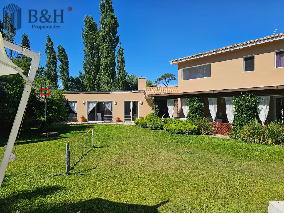 Casa ID.10 - VENTA EXCELENTE CASA EN LA ARBOLADA BARRIO PRIVADO PUNTA DEL ESTE
