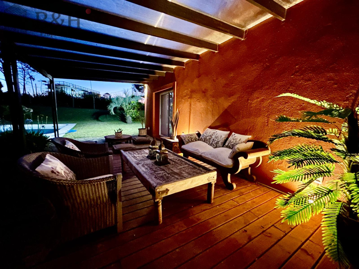 Casa ID.5181 - Casa de 5 dormitorios en alquiler de Temporada - Punta del Este  