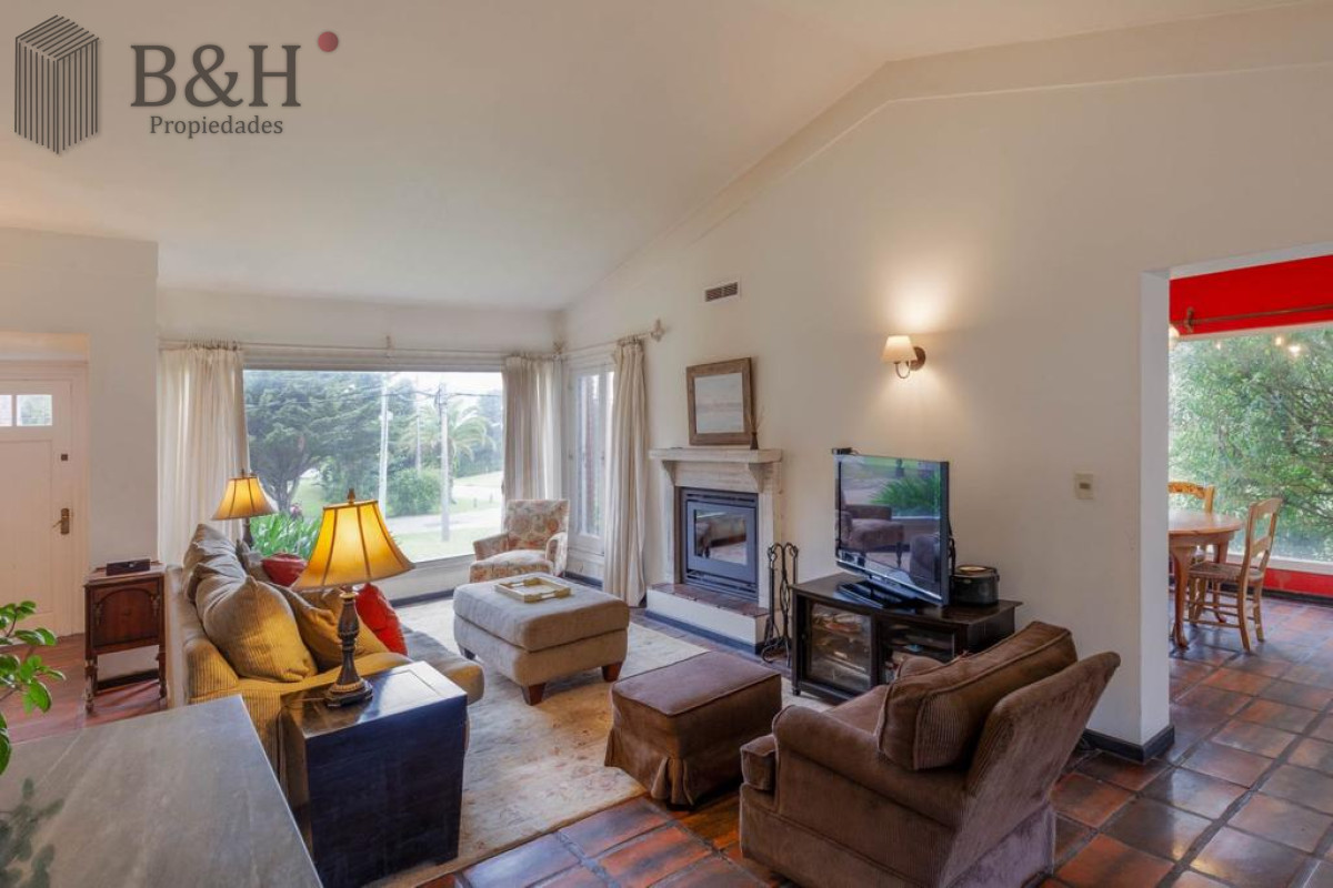 Casa ID.1756 - Excelente casa en San Rafael a la venta a tan solo una cuadra del mar