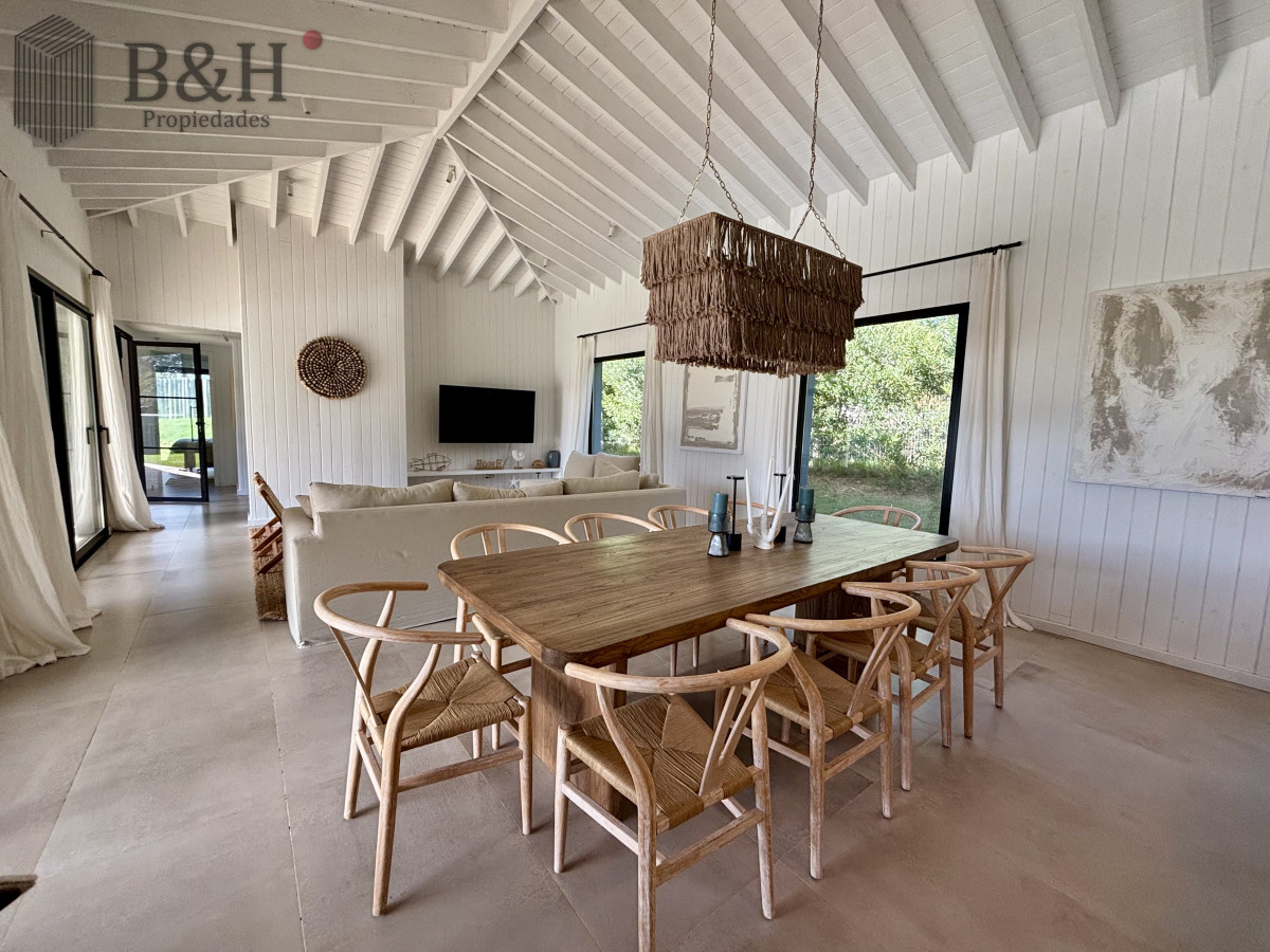 Casa ID.5813 - Casa de 5 dormitorios en alquiler temporal, José Ignacio