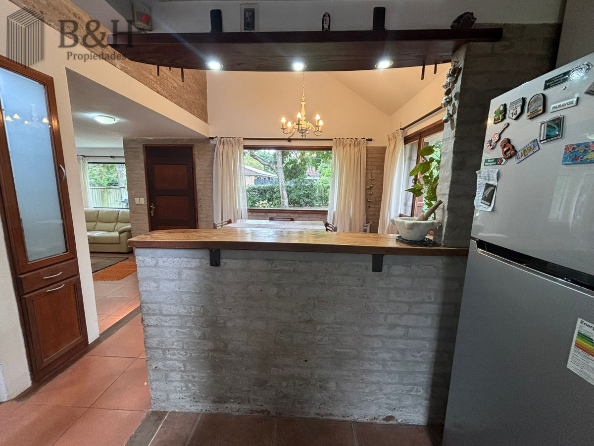 Casa ID.4024 - Casa de 2 dormitorios y medio en alquiler temporal, Pinares Parada 32 Mansa