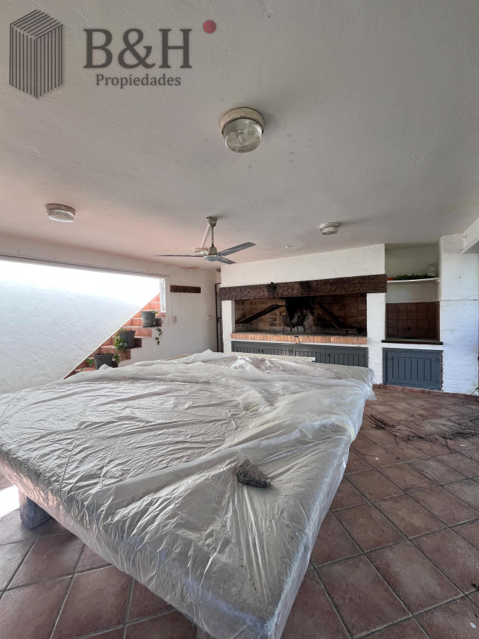 Casa ID.5656 - Casa de 5 dormitorios en venta, Punta del Este