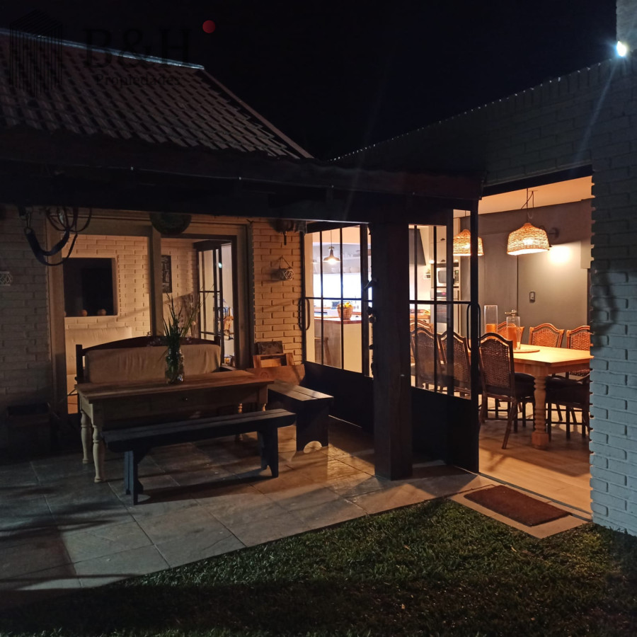 Casa ID.4203 - Casa de 4 dormitorios en San Rafael - Punta del Este 