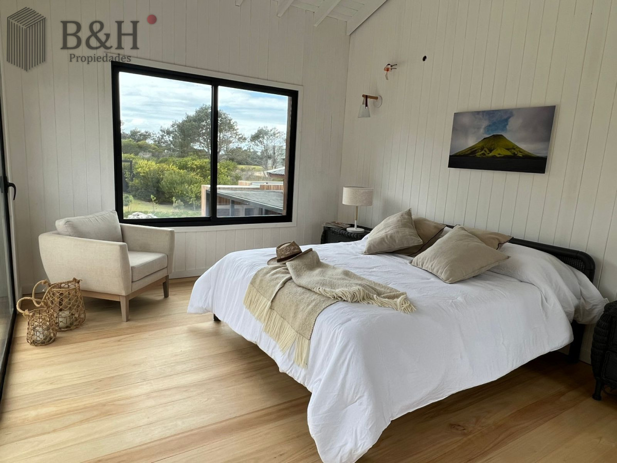 Casa ID.5116 - Casa en venta de 4 dormitorios, en José Ignacio, Barrio Laguna Escondida