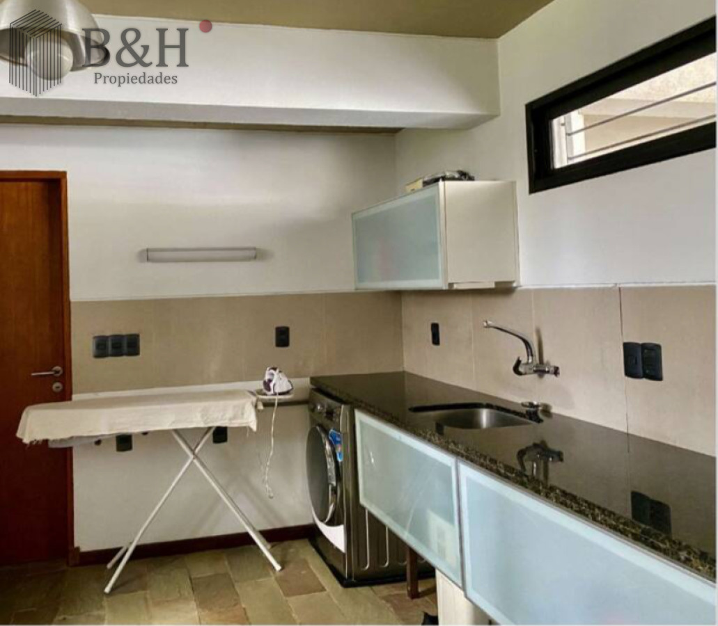 Casa ID.3933 - Casa de 4 dormitorio - Maldonado 