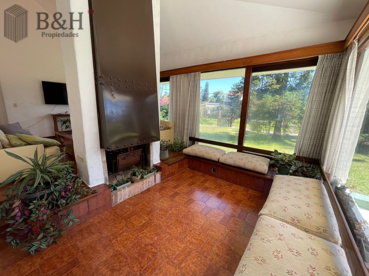 Casa ID.1493 - ALQUILER CASA DE 4 DORMITORIOS PUNTA DEL ESTE CON PISCINA CLIMATIZADA