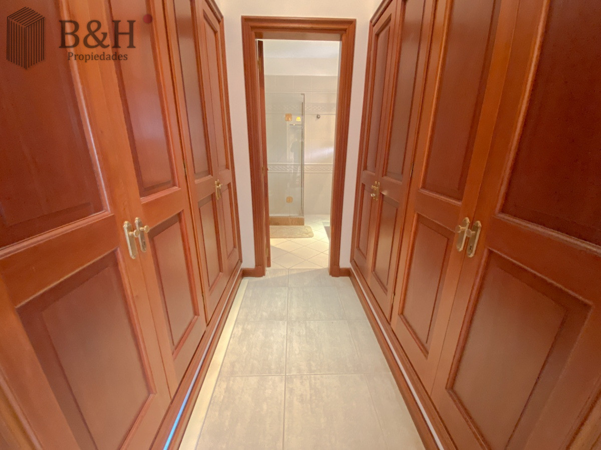 Casa ID.5723 - Casa en venta de 7 dormitorios, Punta del Este