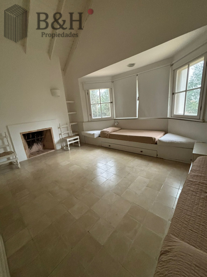 Casa ID.2280 - Casa en BARRIO PRIVADO!! ALQUILER ANUAL Y VENTA