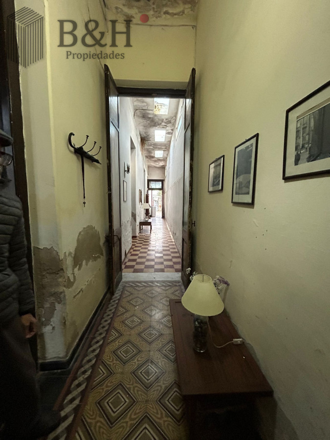 Casa ID.6048 - Casa en pleno centro a reciclar 