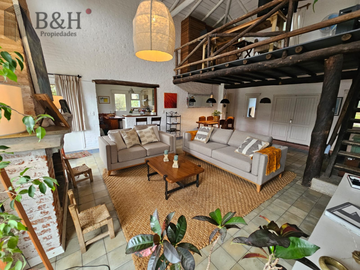 Casa ID.2881 - Casa en La Barra 3 dormitorios + Servicio, con Piscina climatizada
