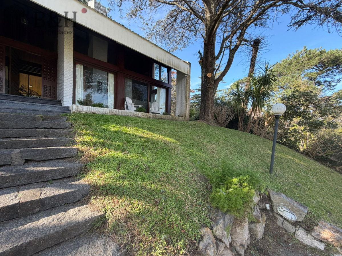 Casa ID.7833 - Casa Venta 5 Dormitorios Punta del Este 