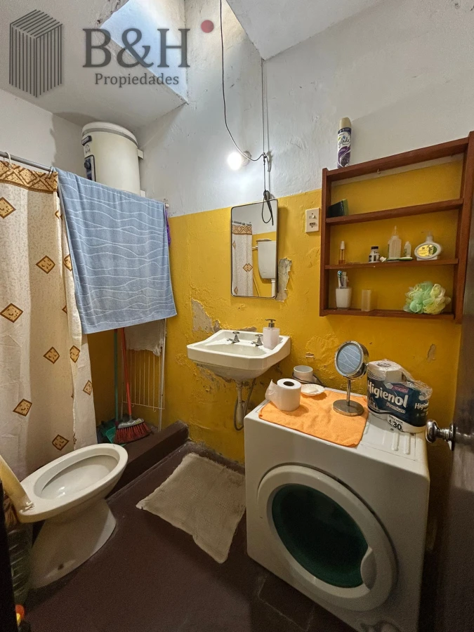 Casa ID.4931 - Casa de 2 dormitorios a la venta en Avenida - San Carlos 
