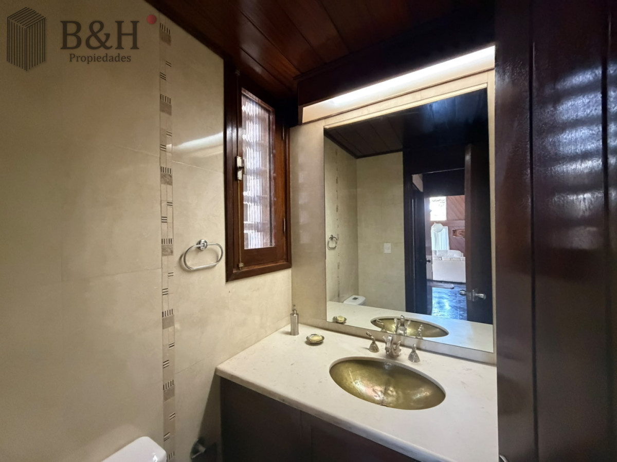 Casa ID.7833 - Casa Venta 5 Dormitorios Punta del Este 