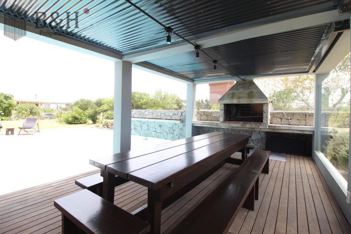 Casa ID.2882 - Excelente Casa en Jose Ignacio en Alquiler Temporal en Barrio Privado