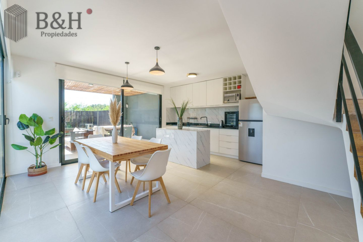 Casa ID.7428 - Hermosa casa en venta barrio privado en las grutas 3 dormitorios 