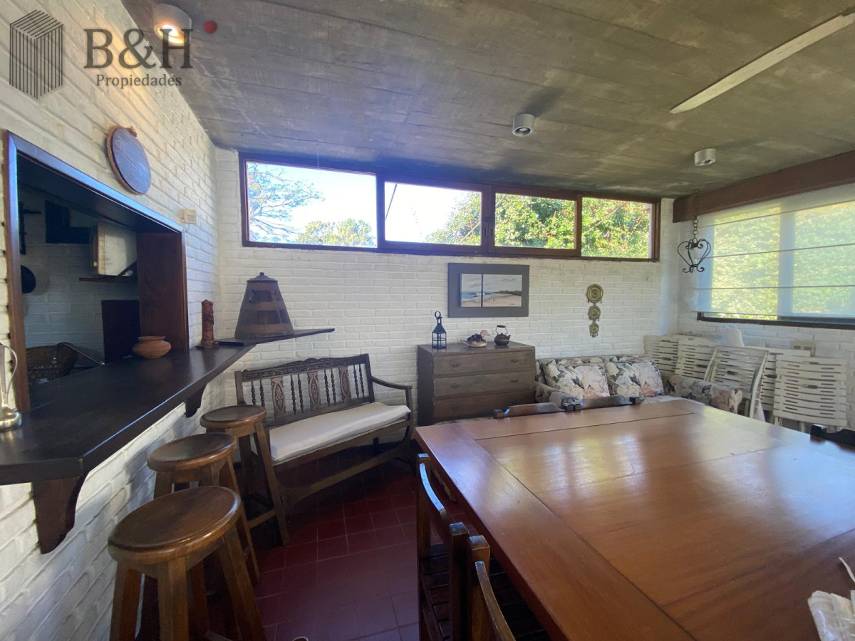 Casa ID.5024 - Casa de 3 dormitorios en Alquiler Anual - Punta del Este 