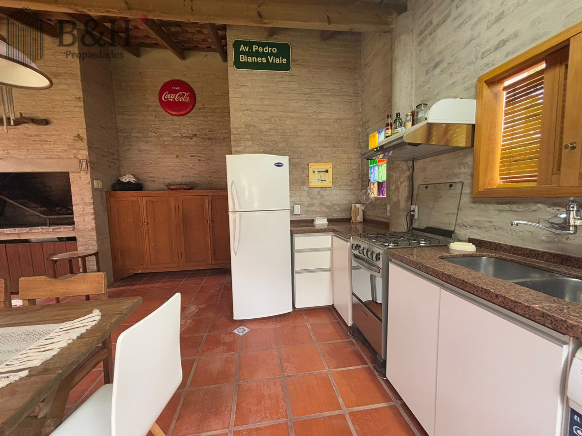 Casa ID.4024 - Casa de 2 dormitorios y medio en alquiler temporal, Pinares Parada 32 Mansa