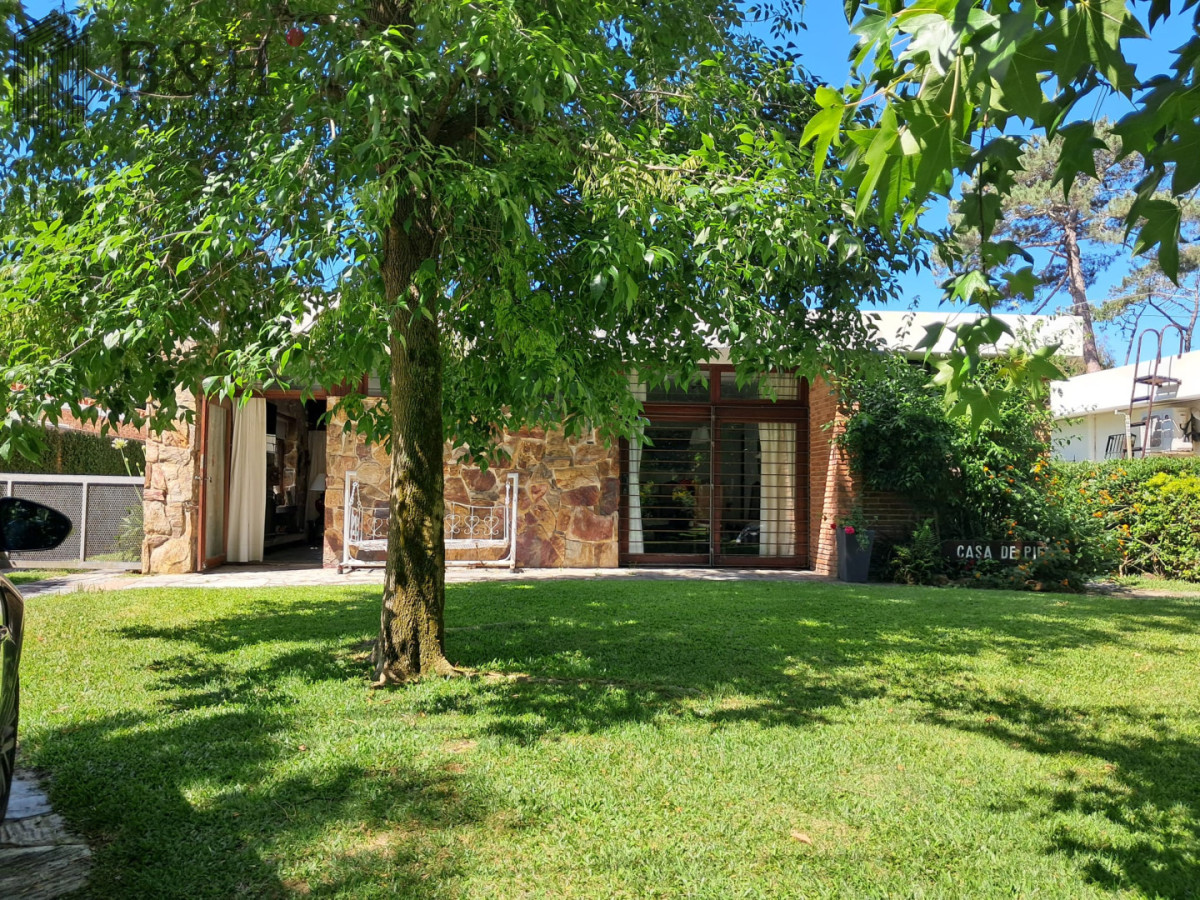 Casa ID.6191 - Alquiler por Temporada Casa 4 Dormitorios Punta del Este Mansa
