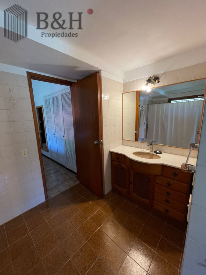 Casa ID.1493 - ALQUILER CASA DE 4 DORMITORIOS PUNTA DEL ESTE CON PISCINA CLIMATIZADA