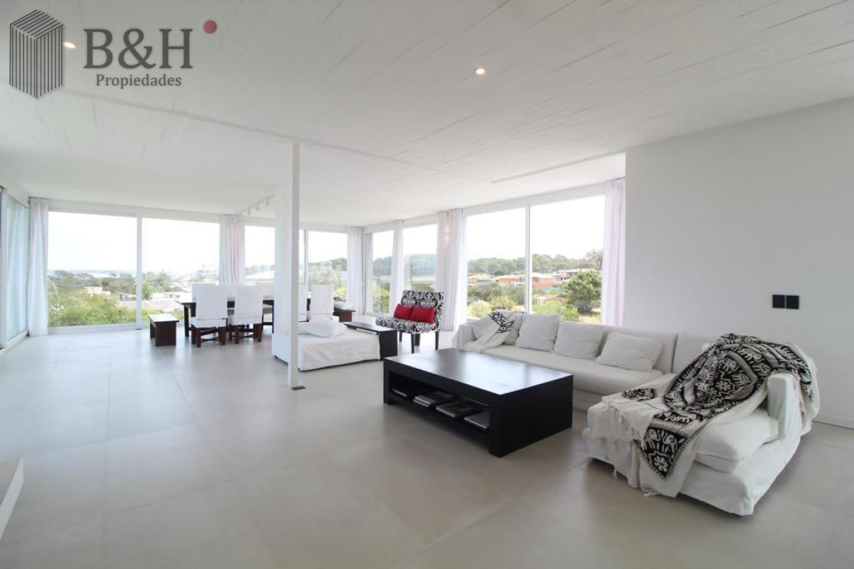 Casa ID.2882 - Excelente Casa en Jose Ignacio en Alquiler Temporal en Barrio Privado