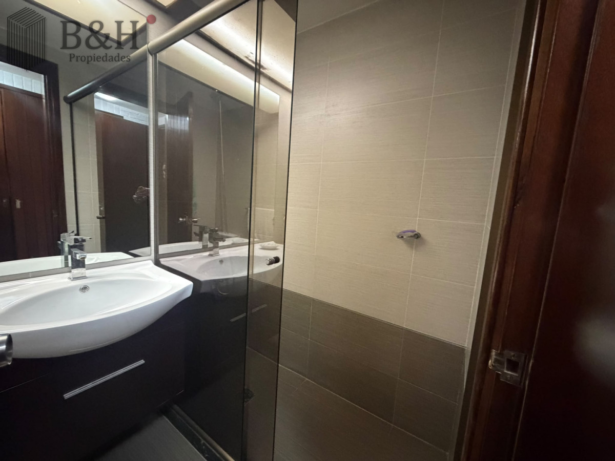 Casa ID.7833 - Casa Venta 5 Dormitorios Punta del Este 