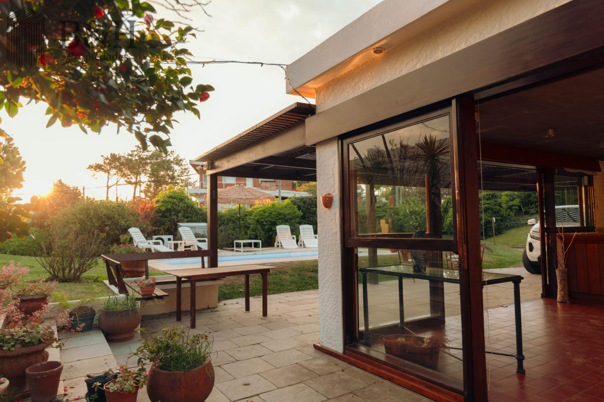 Casa ID.5024 - Casa de 3 dormitorios en Alquiler Anual - Punta del Este 