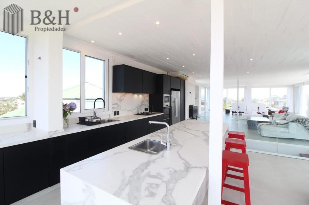Casa ID.2882 - Excelente Casa en Jose Ignacio en Alquiler Temporal en Barrio Privado