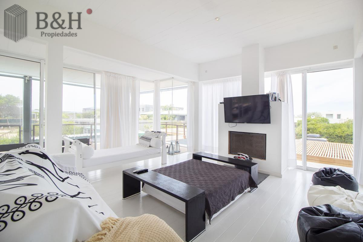 Casa ID.2882 - Excelente Casa en Jose Ignacio en Alquiler Temporal en Barrio Privado