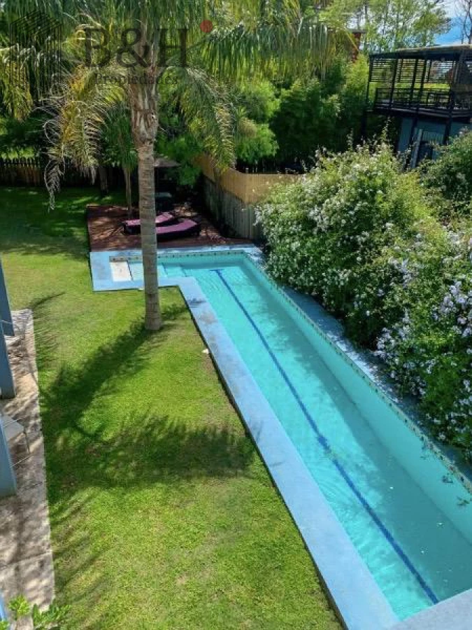 Casa ID.87 - Hermosa casa en Montoya LA BARRA EN ALQUILER ANUAL al lado del mar