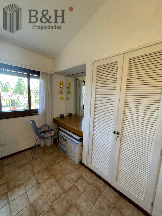Casa ID.1493 - ALQUILER CASA DE 4 DORMITORIOS PUNTA DEL ESTE CON PISCINA CLIMATIZADA