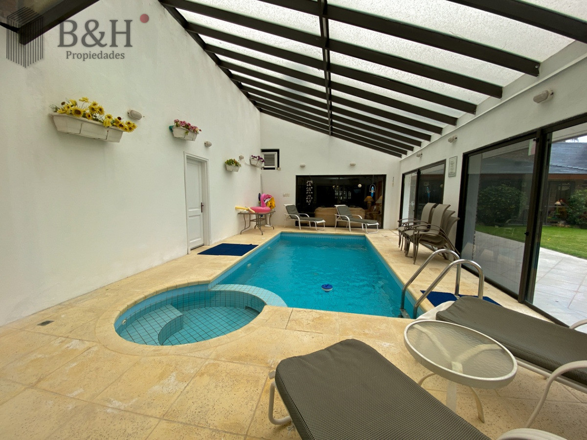 Casa ID.5723 - Casa en venta de 7 dormitorios, Punta del Este