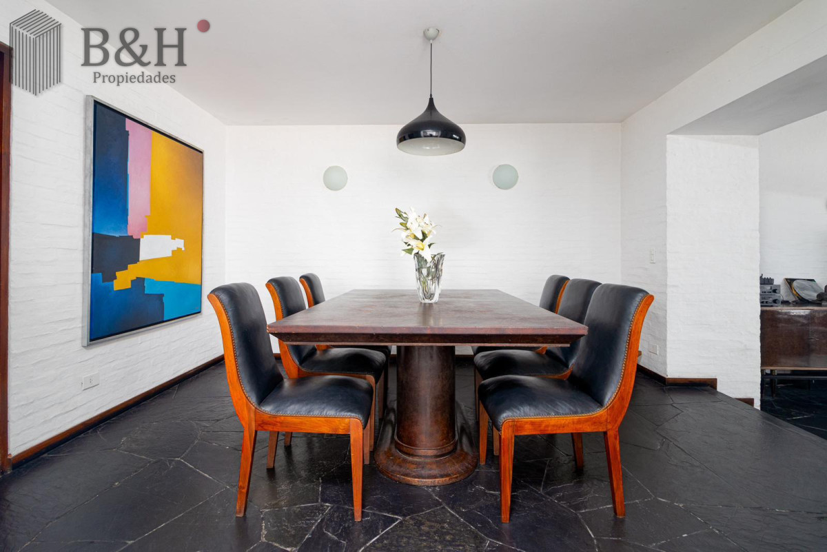 Casa ID.7653 - Venta Casa 5 dormitorios Península con Vista al Mar y Garaje 