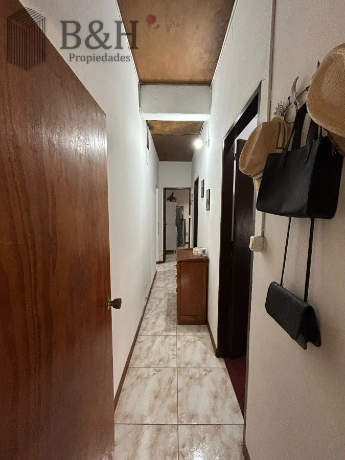 Casa ID.4931 - Casa de 2 dormitorios a la venta en Avenida - San Carlos 