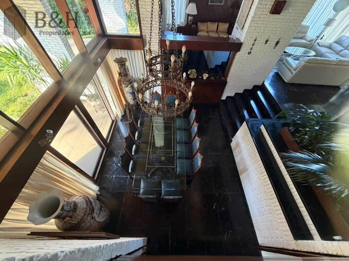 Casa ID.7833 - Casa Venta 5 Dormitorios Punta del Este 