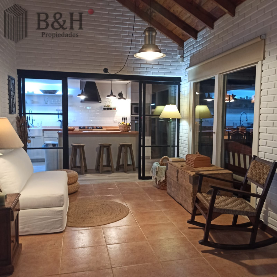 Casa ID.4203 - Casa de 4 dormitorios en San Rafael - Punta del Este 