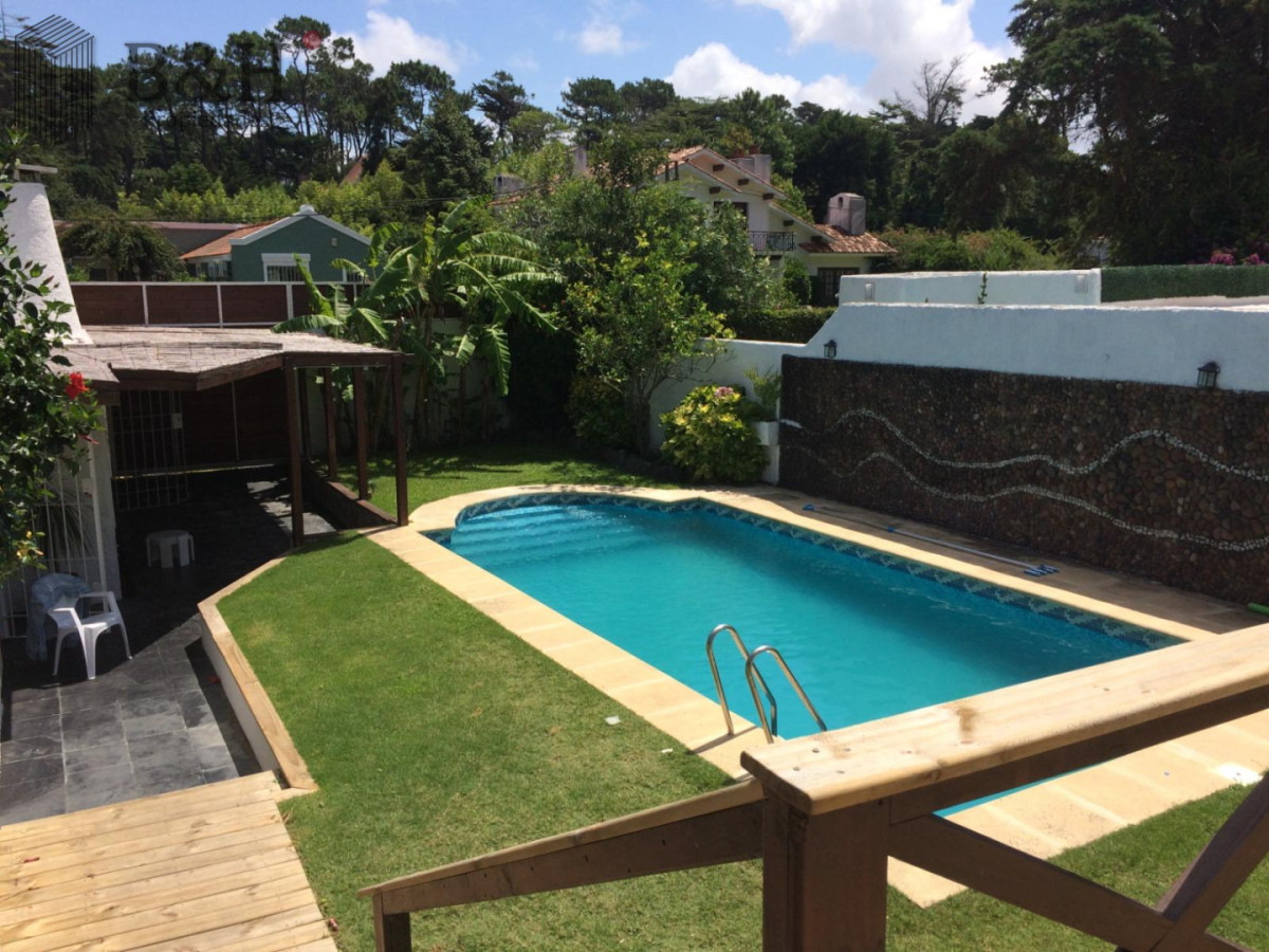 Casa ID.6227 - Tu Refugio Ideal en San Rafael, Punta del Este