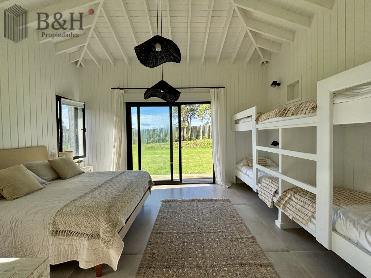 Casa ID.5813 - Casa de 5 dormitorios en alquiler temporal, José Ignacio