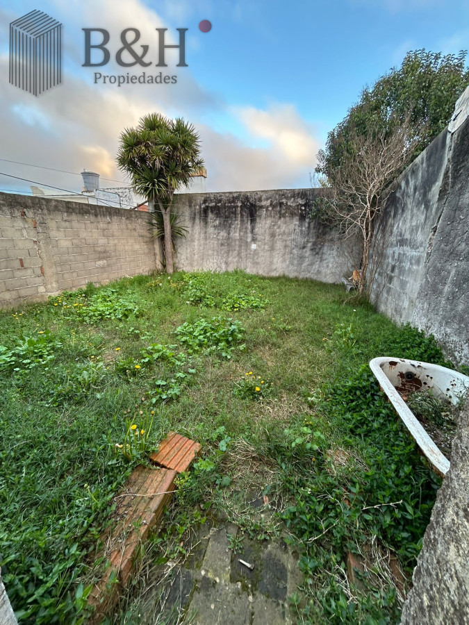 Casa ID.6048 - Casa en pleno centro a reciclar 
