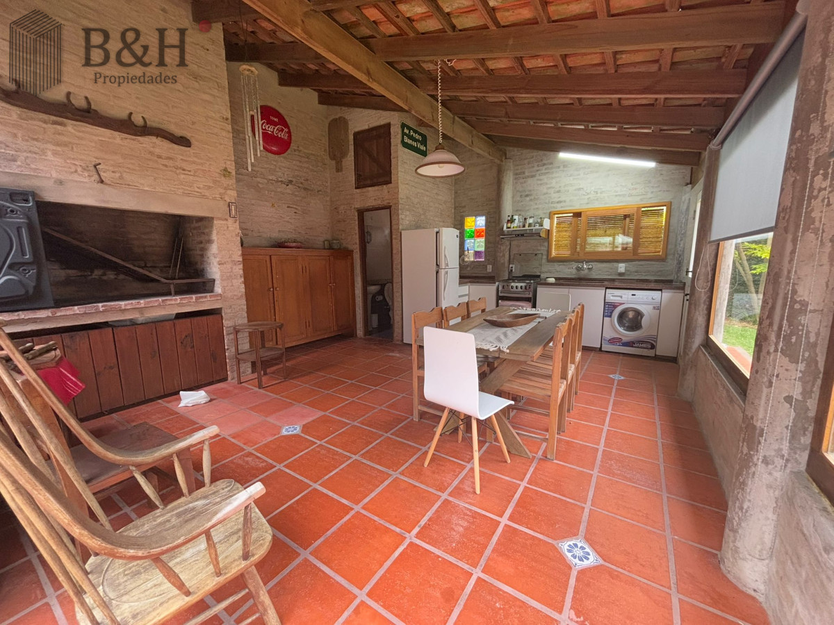 Casa ID.4024 - Casa de 2 dormitorios y medio en alquiler temporal, Pinares Parada 32 Mansa