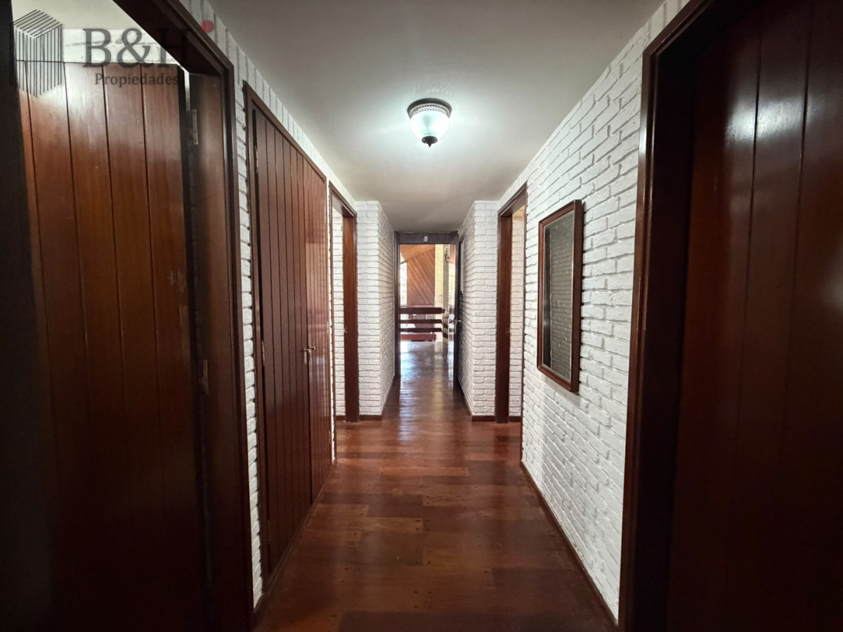 Casa ID.7833 - Casa Venta 5 Dormitorios Punta del Este 