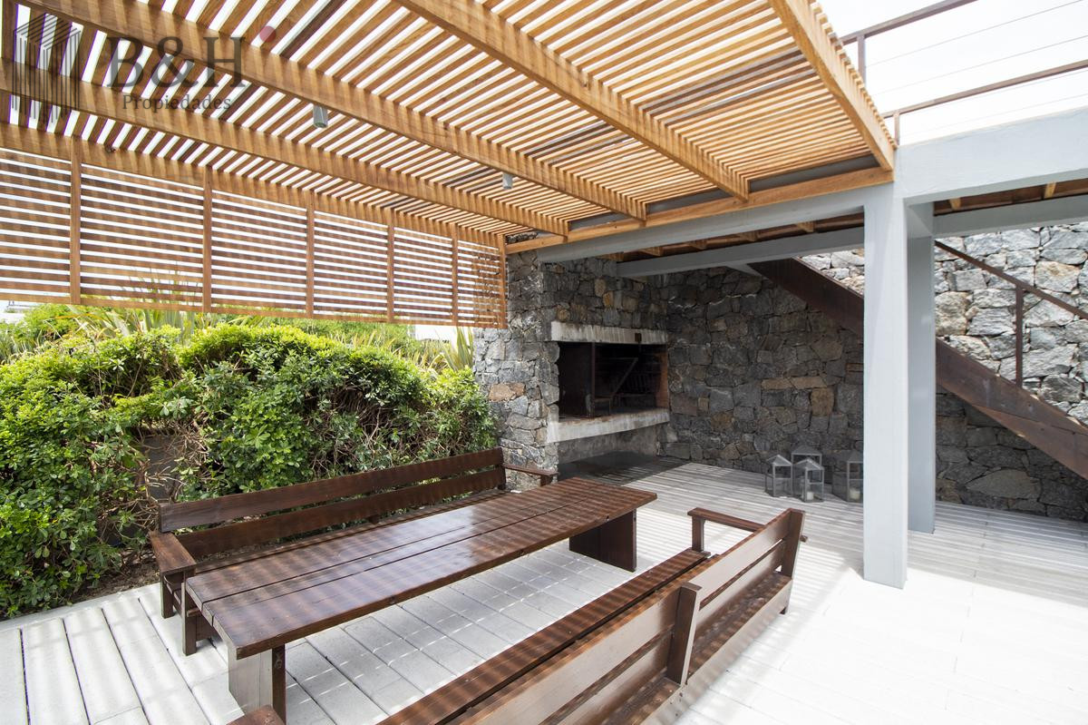 Casa ID.2882 - Excelente Casa en Jose Ignacio en Alquiler Temporal en Barrio Privado