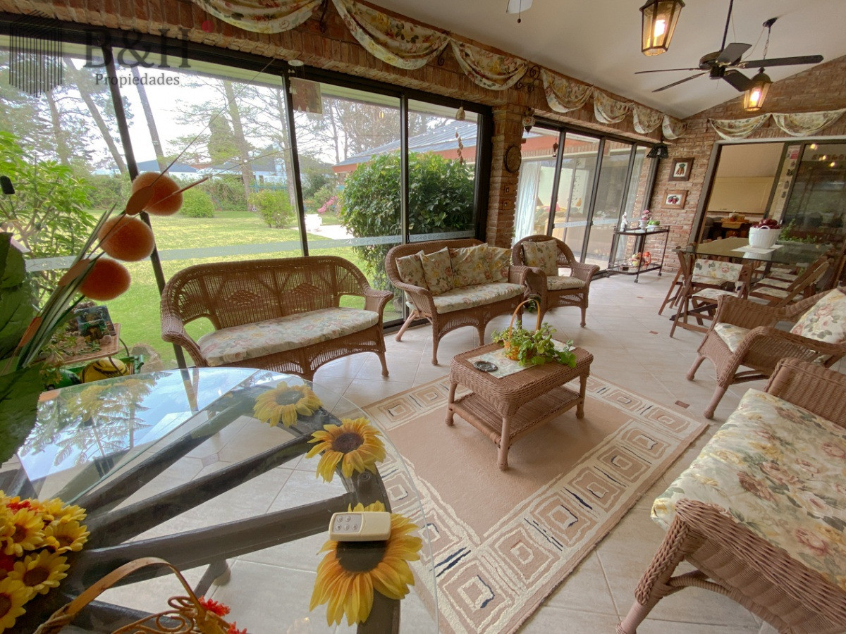 Casa ID.5723 - Casa en venta de 7 dormitorios, Punta del Este